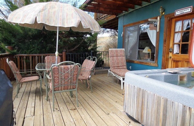Liberty Suite - Prescott Cabin Rentals
