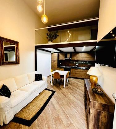 Lidia Home