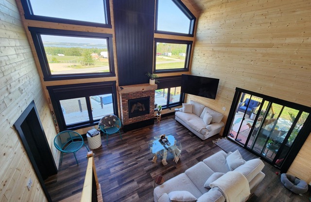 Life is better at the Lake with stunning lake views!