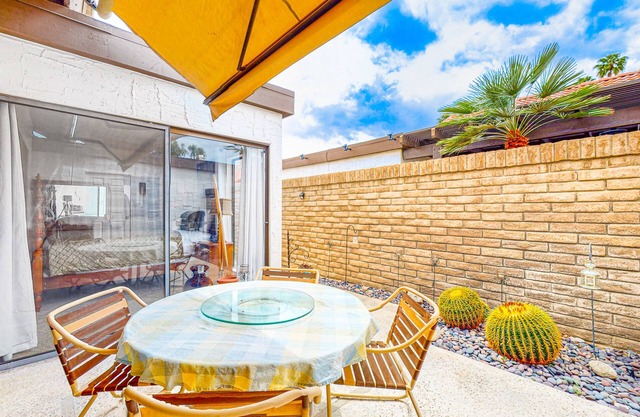 Light & bright getaway w/ private gas grill, shared pool, pool spa, & tennis