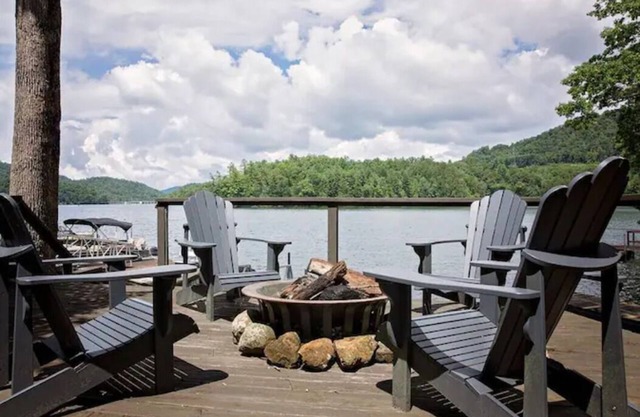 Light-filled custom Lake Front Home! Book NOW for summer.
