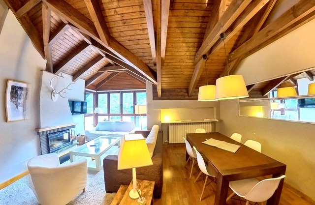 Light penthouse - tucasaenlospirineos