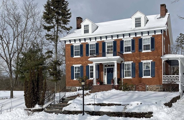 Lightner Farmhouse B&B