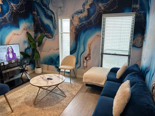 Lightning Luxe Retreat