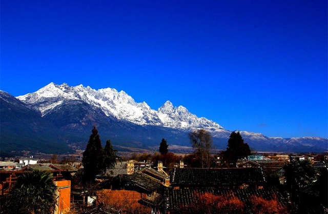 Lijiang Baisha Free Time Designed Hotel