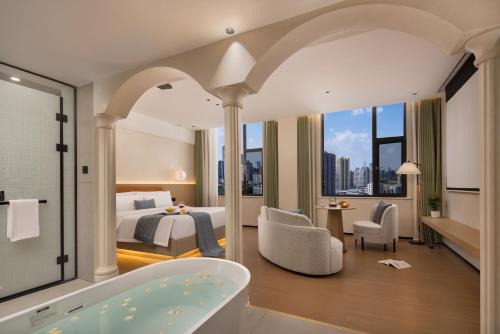 Lijiang Bamboo Elegance Court Hotel