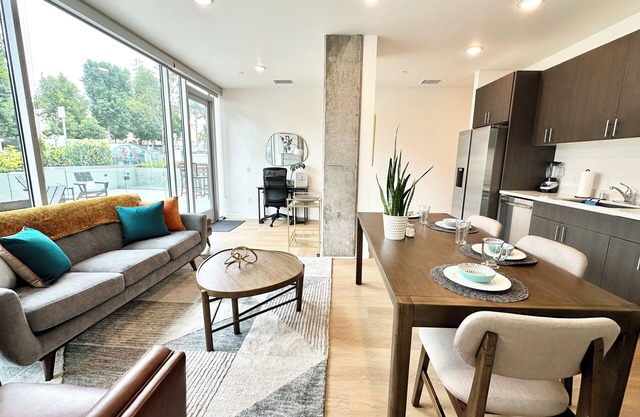 Like a hotel but better! Pet friendly, exclusive patio, near beach, free parking
