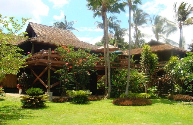 Atemberaubende "Hidden Treehouse Villa" Schritte entfernt von abgelegenen Strand