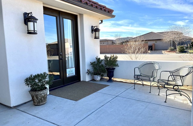 Lil` Hacienda | Casita w/ Hot Tub, Kayaks & Paddleboards | 1 Bed, 1 Bath - 5 Min from Sand Hollow!