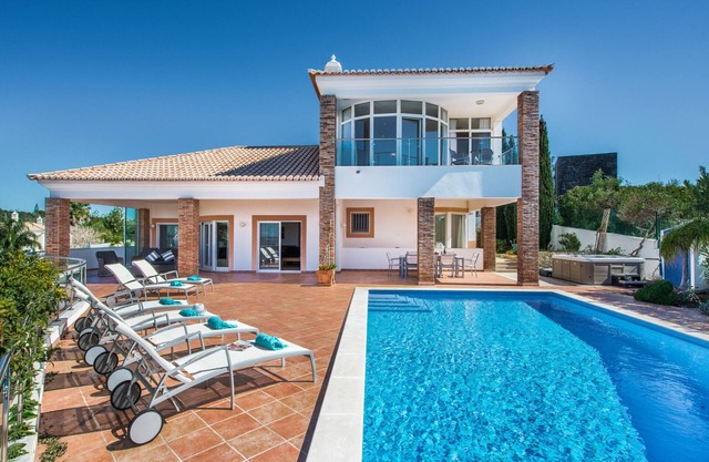 Lila - Stunning sea views from this villa with infinity pool