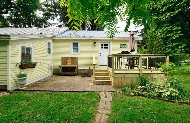Lilac Lane 1-bedroom house with WiFi and AC in Port Sanilac