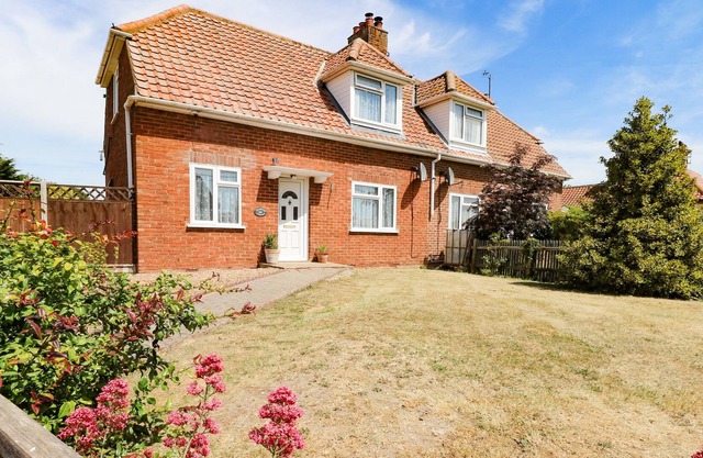 Lillies Pad, FELTWELL