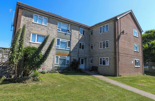 LILY'S PAD, pet friendly in Weston, Portland