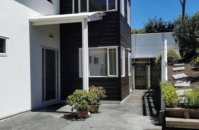 Lilypad of Three Kings / Urban Retreat w/parking