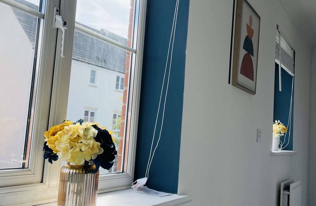 Limefield - 3 Bedroom House, Free Parking, WIFI & Netflix