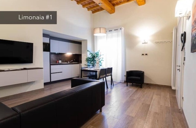 Limonaia 1 | Apartment Villa Carobbi