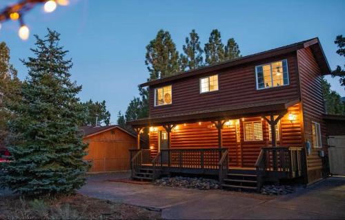 Lincoln Log Cabin Renovated Near Attractions