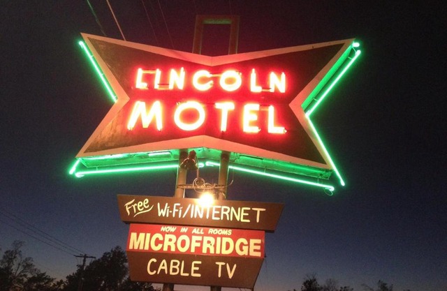 Lincoln Motel