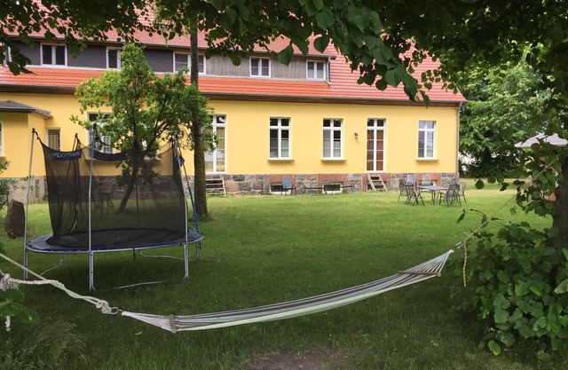 Lindenwohnung im Gutshaus Reidervitz, 1,3 km bis zum Strand