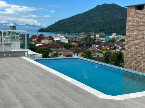 LINDO APARTAMENTO COM PISCINA NO ITAGUÁ