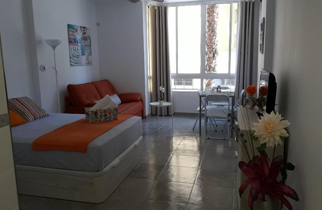 Lindo estudio en centro de Torremolinos