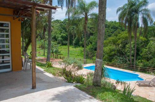 Lindo sítio com pesca, trilhas, piscina, barco e muita diversão