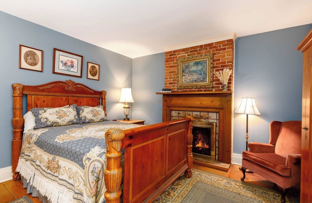 Linen&Stone Inn Unit 6, Charming, Historic, 1.5 Blocks to Main St.