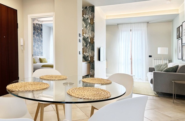 **Lingotto Center** 5min, Luxury Apartment, 1 Bedroom, 4 guests.
