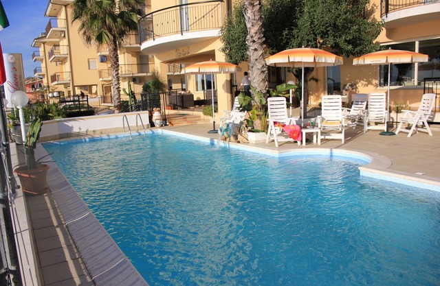 Lion's Hotel
