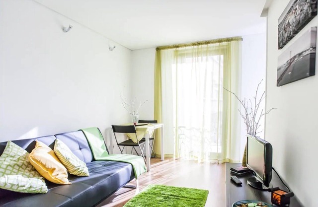 Lisbon Windmill Apartments (Green)