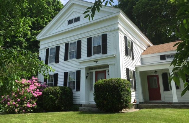Litchfield County Rustic Retreat in Bison und Rebfläche