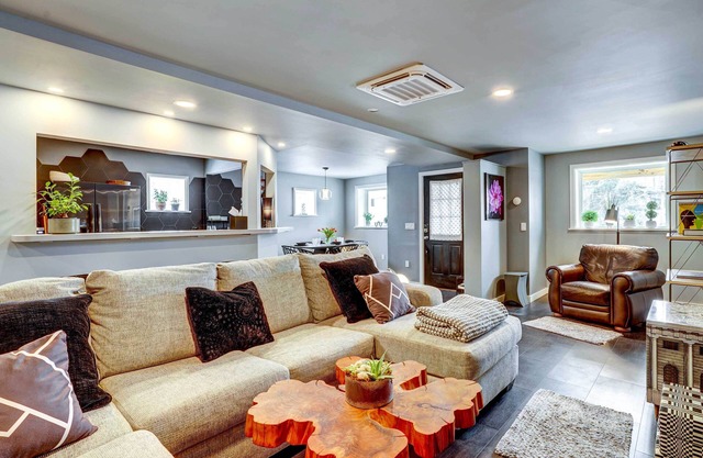 'Little House on the Lot' Dryden Townhome: Pets OK