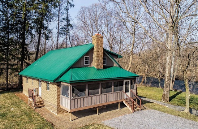 Little Juniata River House - A Fly Fishing and Family Retreat