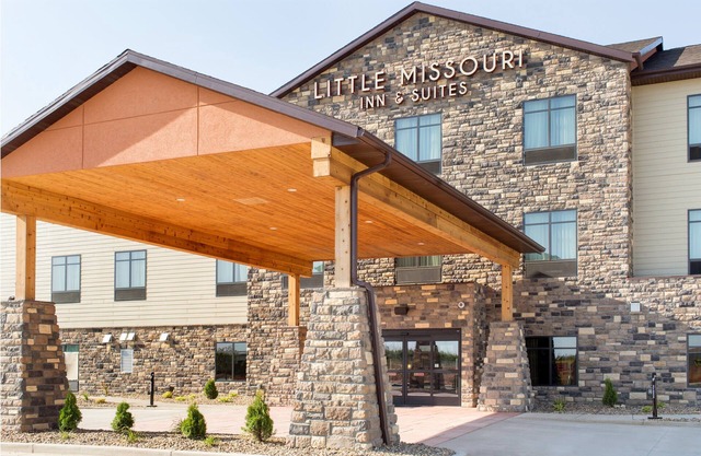 Little Missouri Inn & Suites New Town