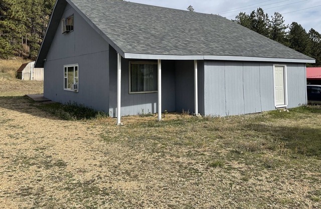 Little Rocky Mountain Cabin close to Missouri River Breaks