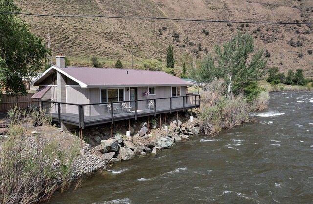 Little Salmon River House close to Riggins,Id