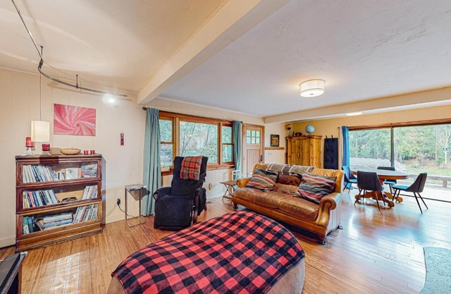 Little Sand Creek Chalet