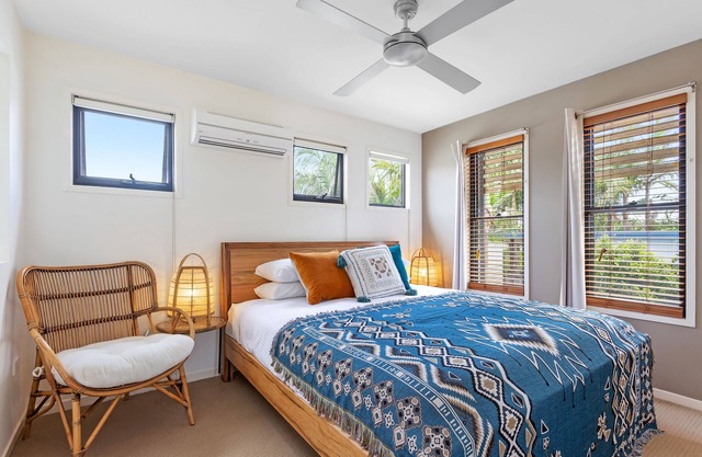Little Whale House a Beachside Oasis the heart of the Sunshine Coast, 🐶 friendly