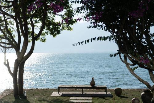 LIUBAI CUNSHU Seaview Resort Hotel