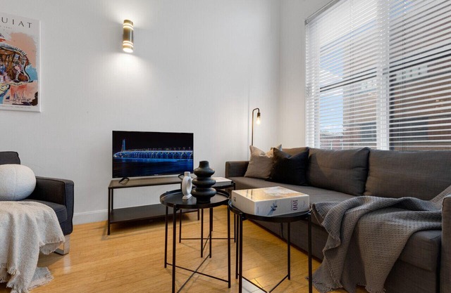 Liv MTL* 55% Off * Main 301 Rare 1BR + Mezzanine | Relaxed Getaway + Spacious + Office + Pets Stay Free!
