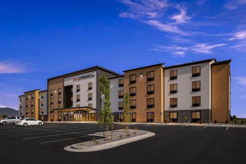 LivAway Suites Seattle- Renton