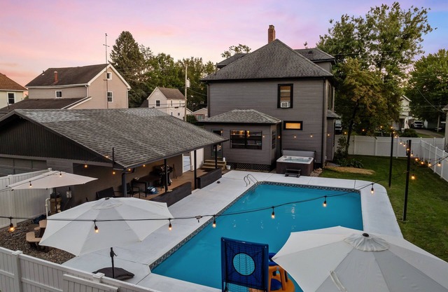 Live the Game: Pool, Cinema, Gym, Jersey Wall