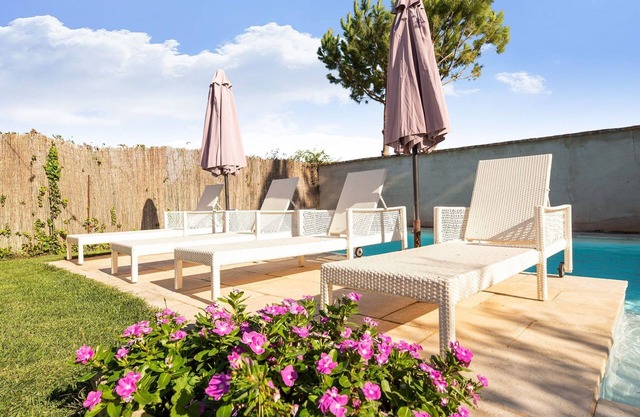 Lively holiday home in Fraga with private pool