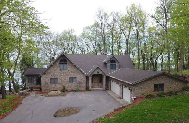 Living Large on Lake Front Luxury