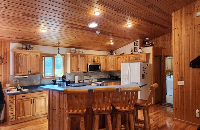 Living On Leech Lake | 3 Bedroom Spacious Home