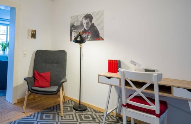 "Wohnen mit Büchern" - Ferienwohnungen Losheim am See, Ortsmitte