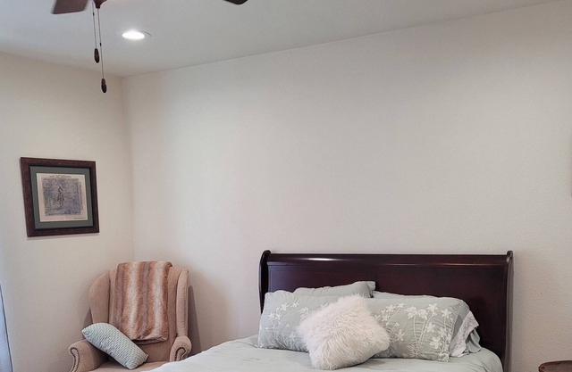 Living your best Guest Ranch life- Queen room- Activities/Experiences avaliable