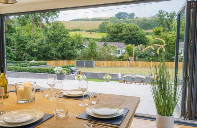 Llys Alaw - Vier Schlafzimmer Haus, Schläft 8