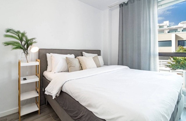 LM11.1A- Modern flat, amazing views