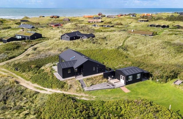 LN1865 Hirtshals - Krageklit 30